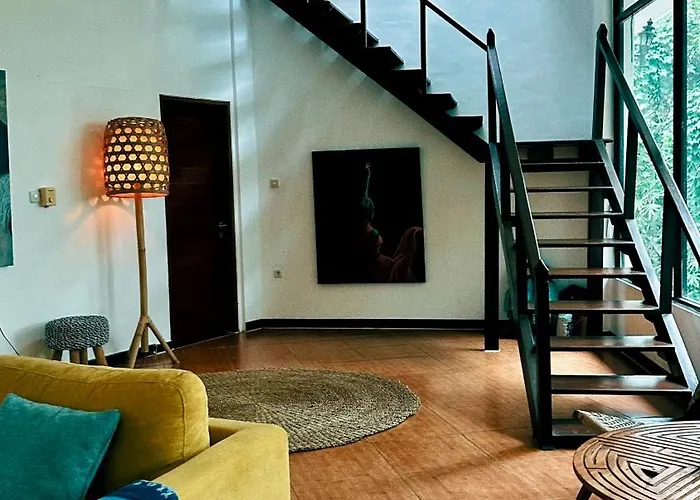 イン Sattva Garden House